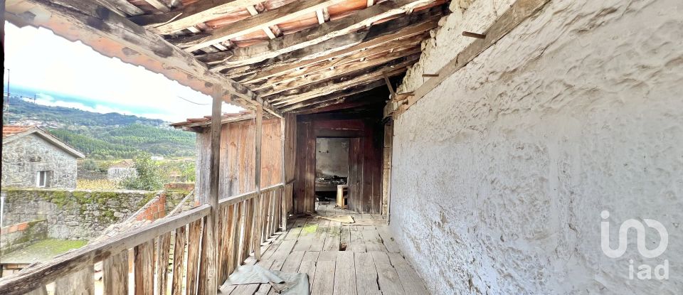 Casa de aldeia T0 em Cambra e Carvalhal de Vermilhas de 350 m²