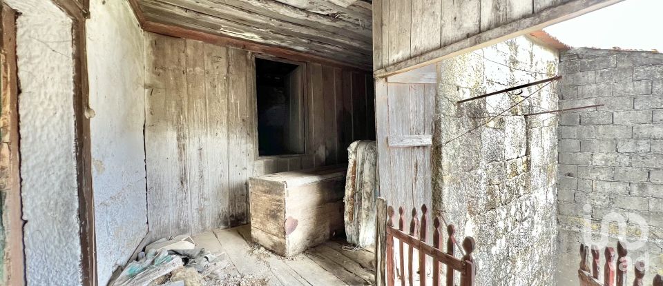 Casa de aldeia T0 em Cambra e Carvalhal de Vermilhas de 350 m²