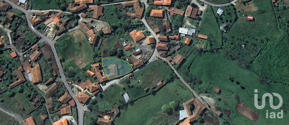 Casa de aldeia T0 em Cambra e Carvalhal de Vermilhas de 350 m²