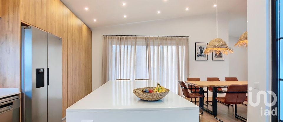 Moradia T3 em Esmoriz de 222 m²