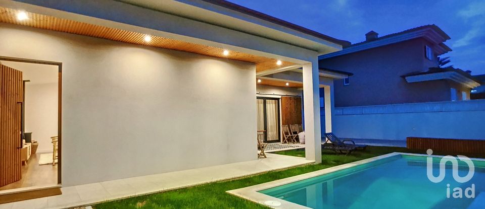 Moradia T3 em Esmoriz de 222 m²