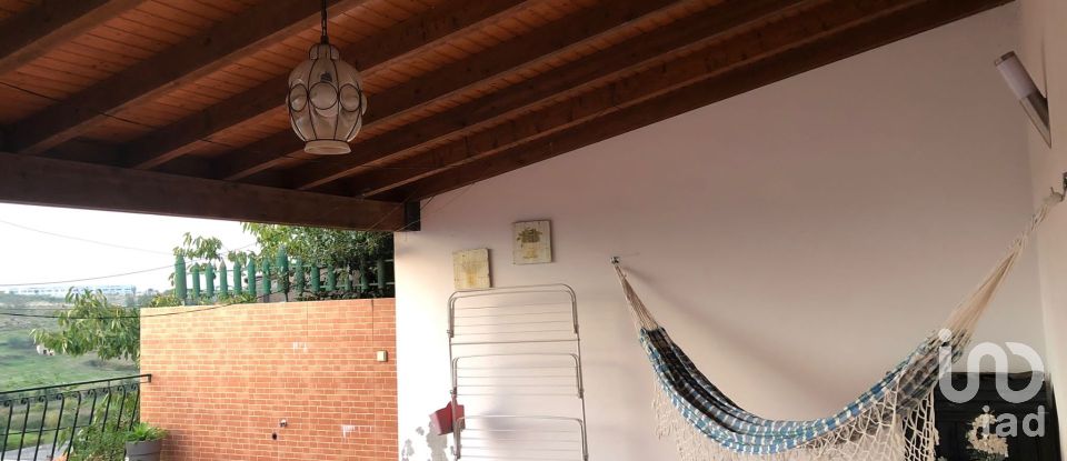 Casa tradicional T4 em Oliveira do Hospital e São Paio de Gramaços de 262 m²