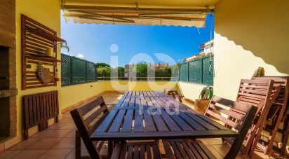 House T4 in Quarteira of 240 m²