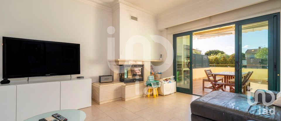 House T4 in Quarteira of 240 m²