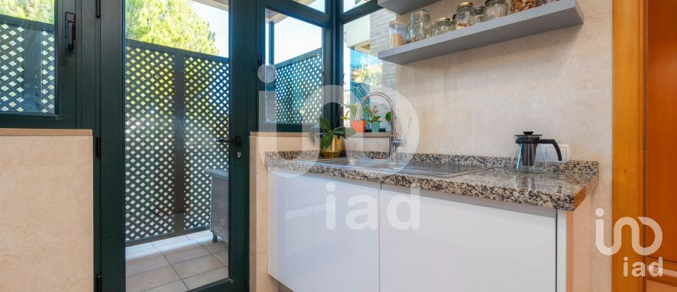 House T4 in Quarteira of 240 m²