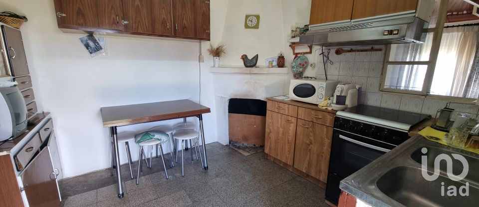 Farm T3 in Celorico (São Pedro e Santa Maria) e Vila Boa do Mondego of 160 m²