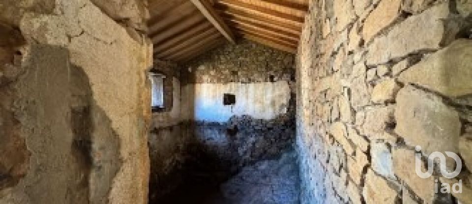 House T3 in Figueiró dos Vinhos e Bairradas of 266 m²