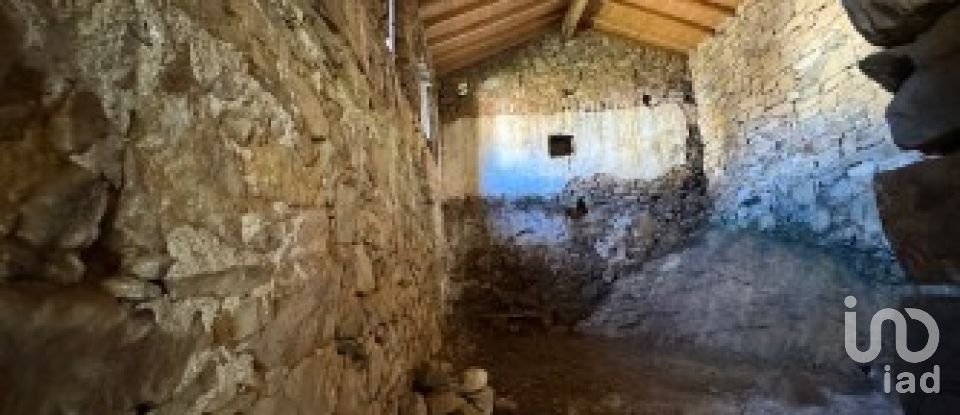 House T3 in Figueiró dos Vinhos e Bairradas of 266 m²