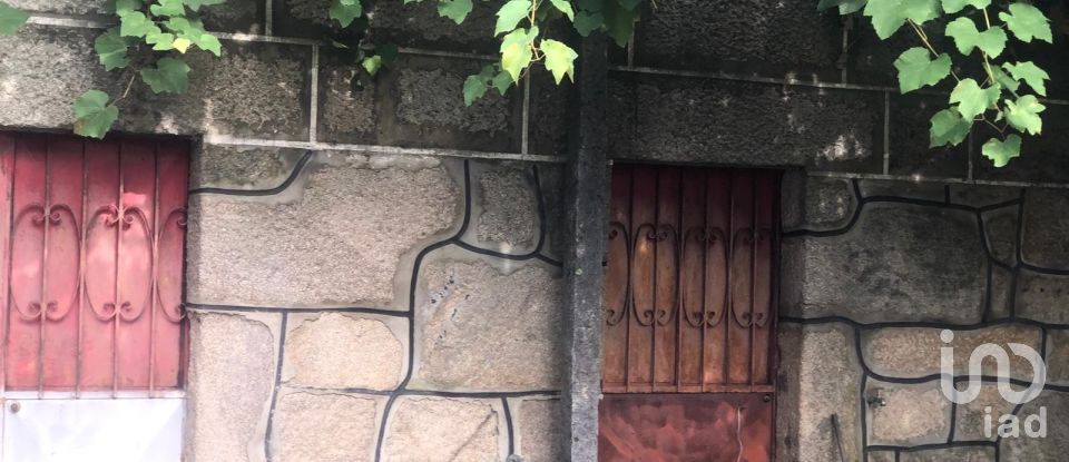 Village house T3 in Santa Cruz da Trapa e São Cristóvão de Lafões of 176 m²