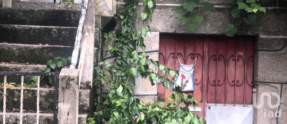 Village house T3 in Santa Cruz da Trapa e São Cristóvão de Lafões of 176 m²