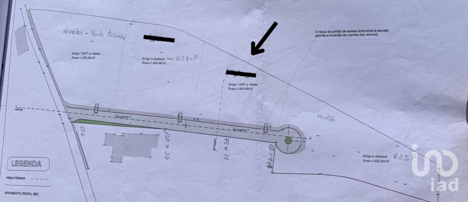 Terreno urbano em Friestas de 1 093 m²