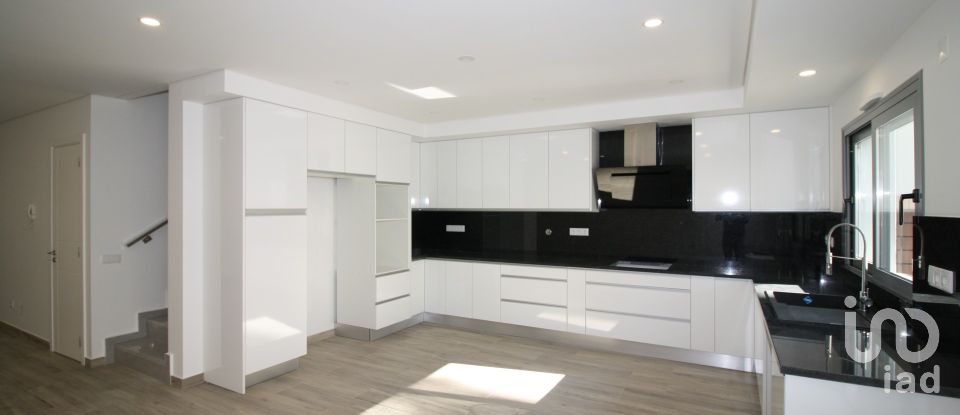 Maison T5 à Tavira (Santa Maria e Santiago) de 255 m²