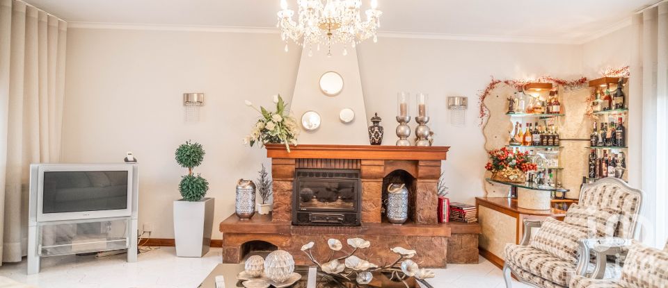 Moradia T3 em Abação E Gémeos de 189 m²