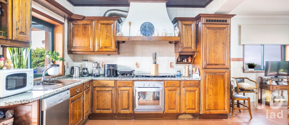 Moradia T3 em Abação E Gémeos de 189 m²