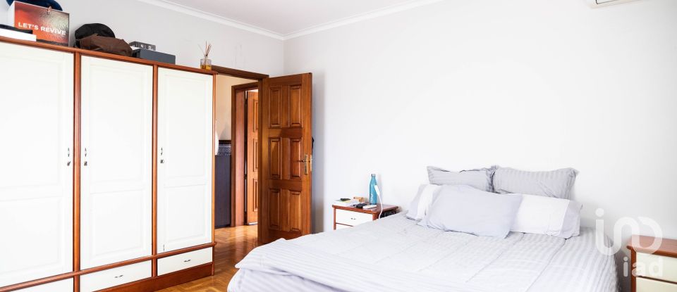 Moradia T3 em Abação E Gémeos de 189 m²