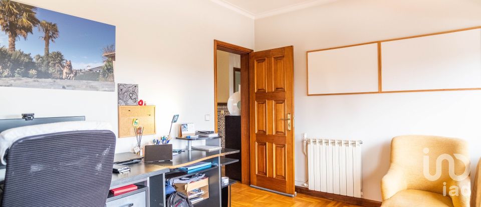 Moradia T3 em Abação E Gémeos de 189 m²