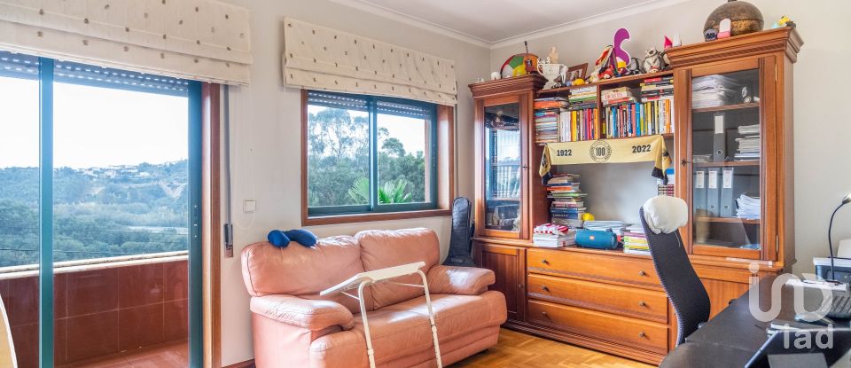 Moradia T3 em Abação E Gémeos de 189 m²