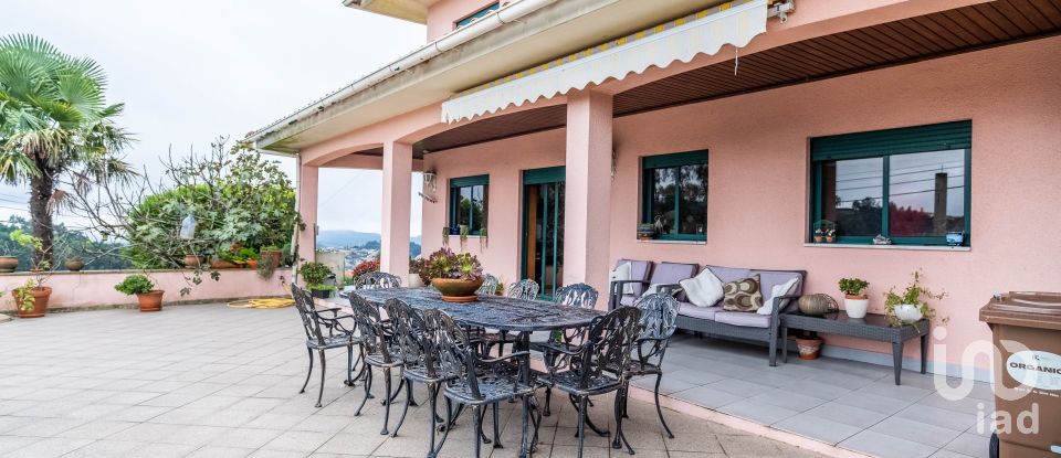 Moradia T3 em Abação E Gémeos de 189 m²