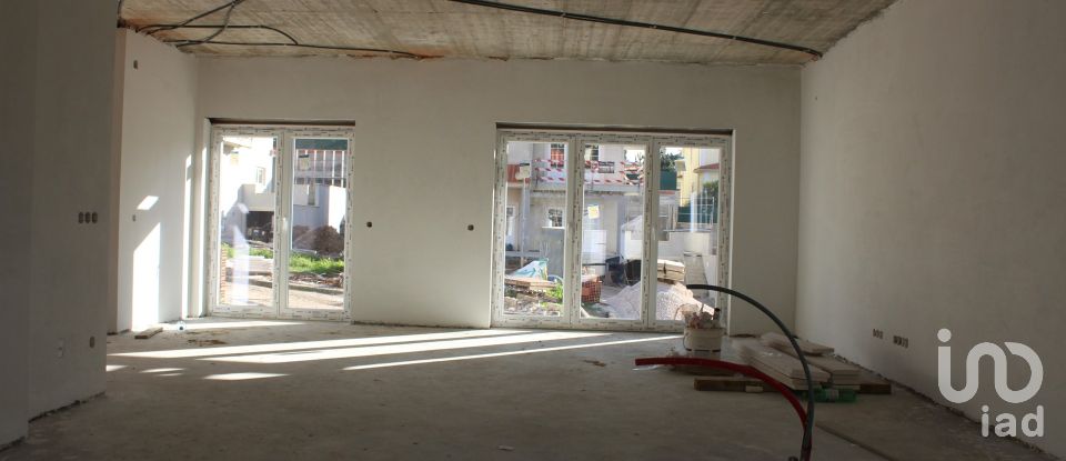 Moradia T4 em Caldas da Rainha - Nossa Senhora do Pópulo, Coto e São Gregório de 320 m²