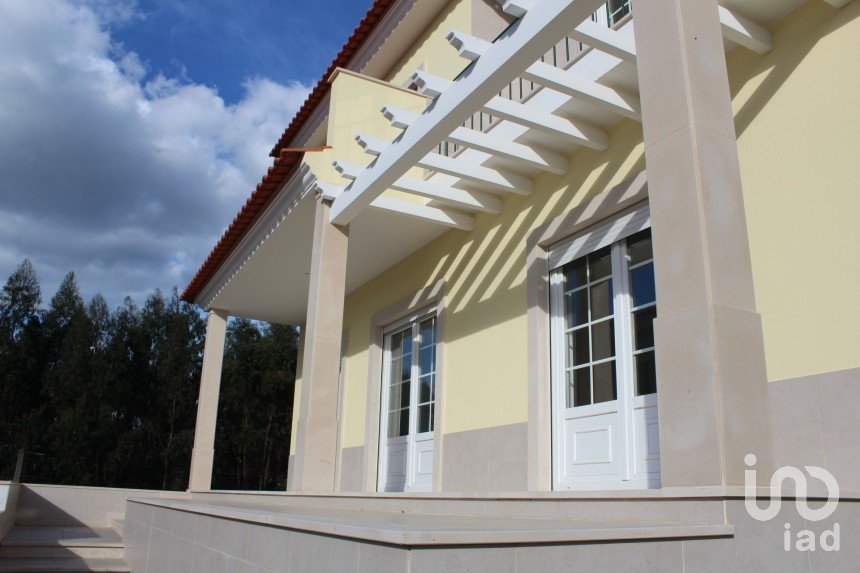 Moradia T4 em Caldas da Rainha - Nossa Senhora do Pópulo, Coto e São Gregório de 320 m²