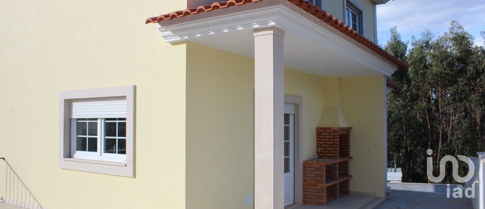 Moradia T4 em Caldas da Rainha - Nossa Senhora do Pópulo, Coto e São Gregório de 320 m²