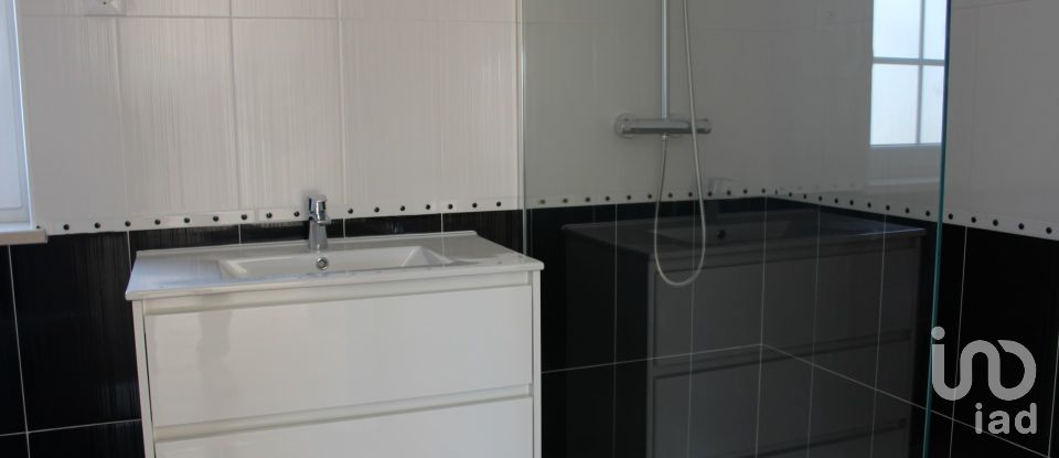 Moradia T4 em Caldas da Rainha - Nossa Senhora do Pópulo, Coto e São Gregório de 320 m²