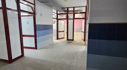 Boutique/Local commercial à Quarteira de 738 m²