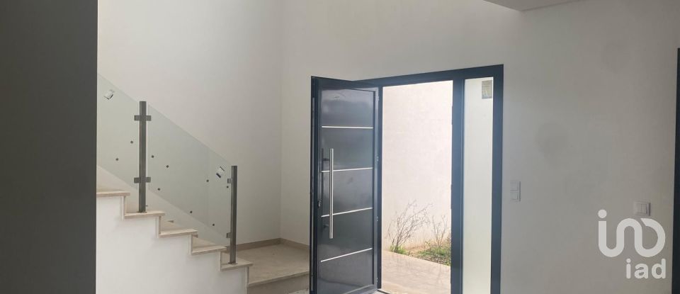 Maison T4 à Nossa Senhora da Piedade de 218 m²