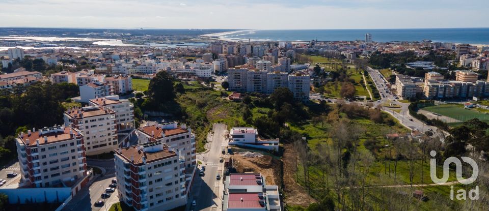 Moradia T4 em Tavarede de 174 m²