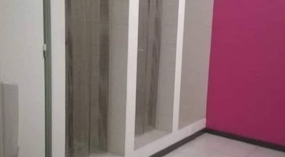 Boutique/Local commercial à Monte Real e Carvide de 181 m²