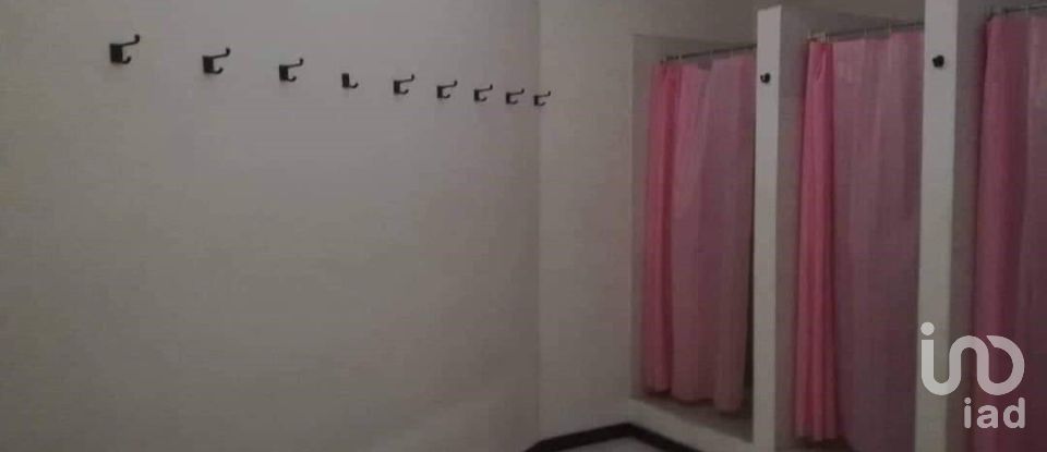 Boutique/Local commercial à Monte Real e Carvide de 181 m²