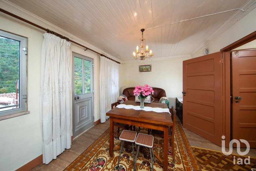 Moradia T2 em Pomares de 147 m²