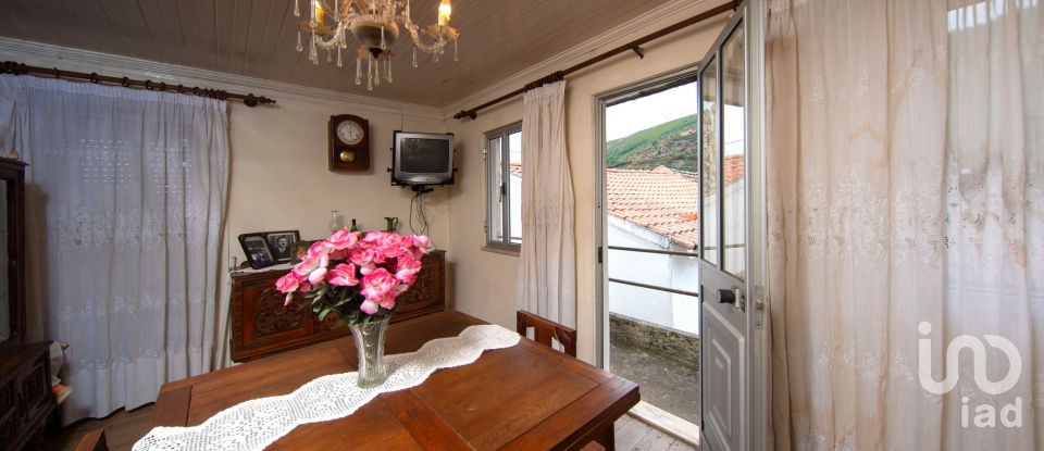 Moradia T2 em Pomares de 147 m²