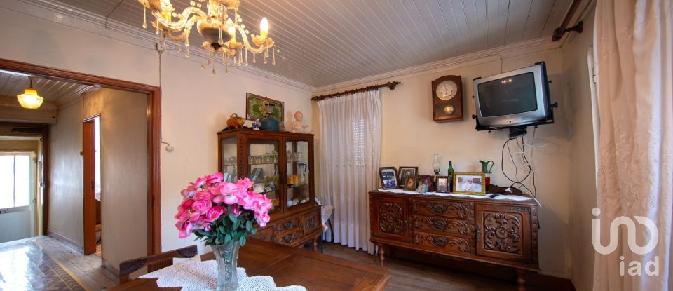 Moradia T2 em Pomares de 147 m²