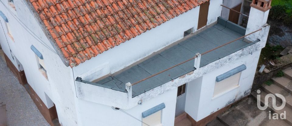 Moradia T2 em Pomares de 147 m²