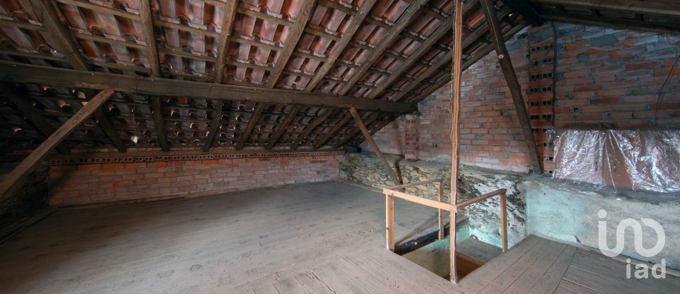 Moradia T2 em Pomares de 147 m²