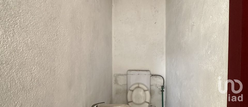 Maison de village T2 à Alvações do Corgo de 190 m²