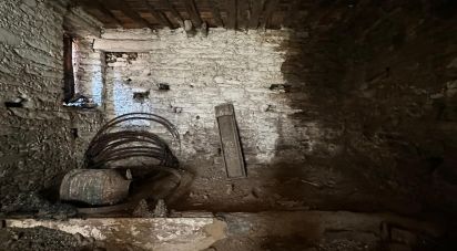 Maison de village T2 à Alvações do Corgo de 233 m²