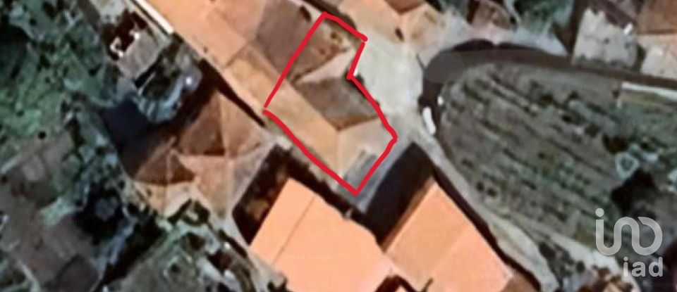 Maison de village T2 à Alvações do Corgo de 233 m²