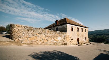 Ferme T16 à Lamego (Almacave e Sé) de 1 660 m²