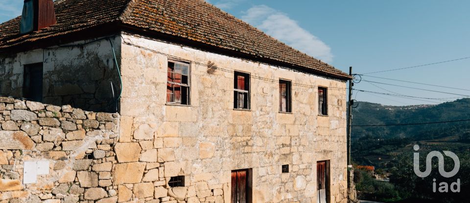 Ferme T16 à Lamego (Almacave e Sé) de 1 660 m²
