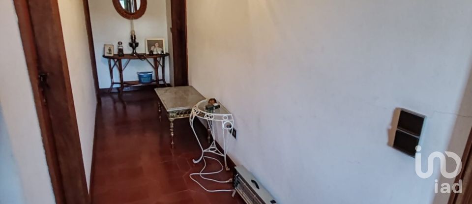 Maison de village T3 à Bobadela de 117 m²