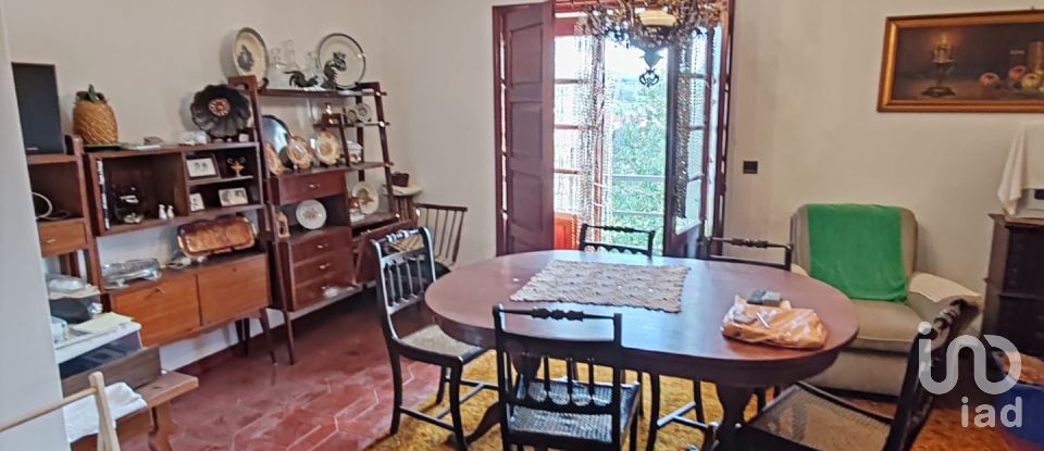 Maison de village T3 à Bobadela de 117 m²