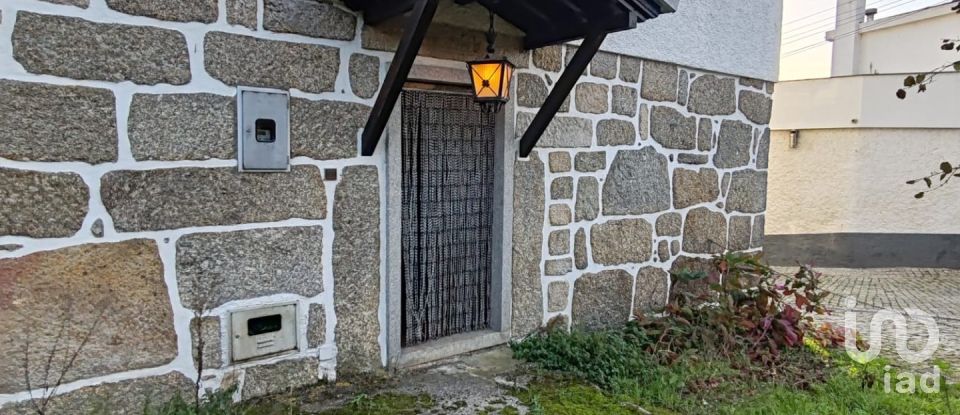 Maison de village T3 à Bobadela de 117 m²