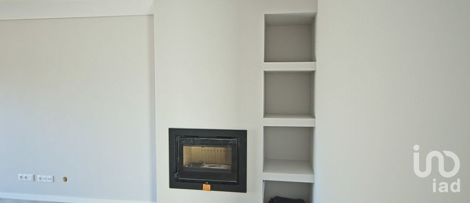 House T4 in Fernão Ferro of 175 m²