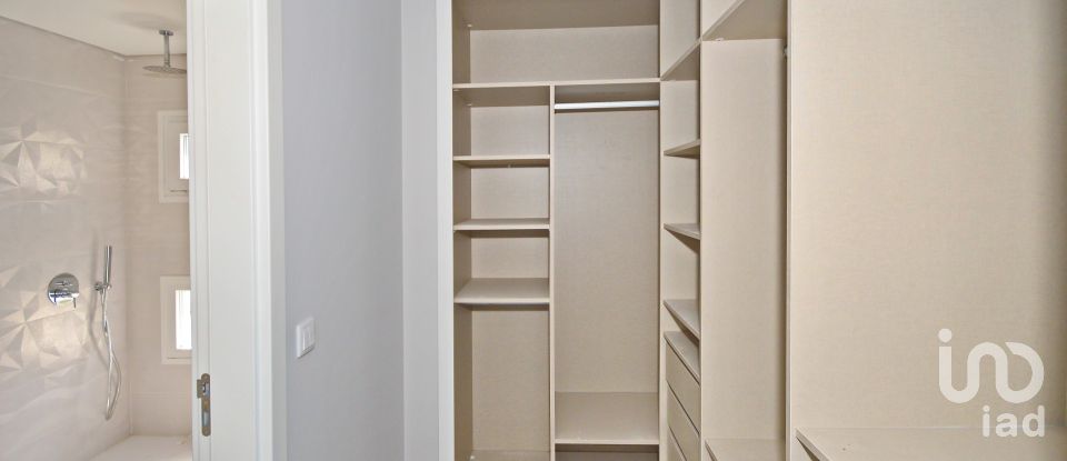 House T4 in Fernão Ferro of 175 m²