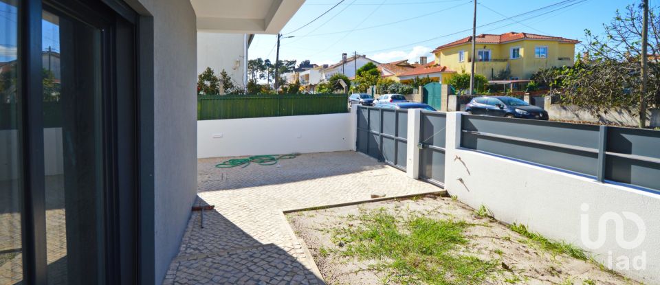 House T4 in Fernão Ferro of 175 m²