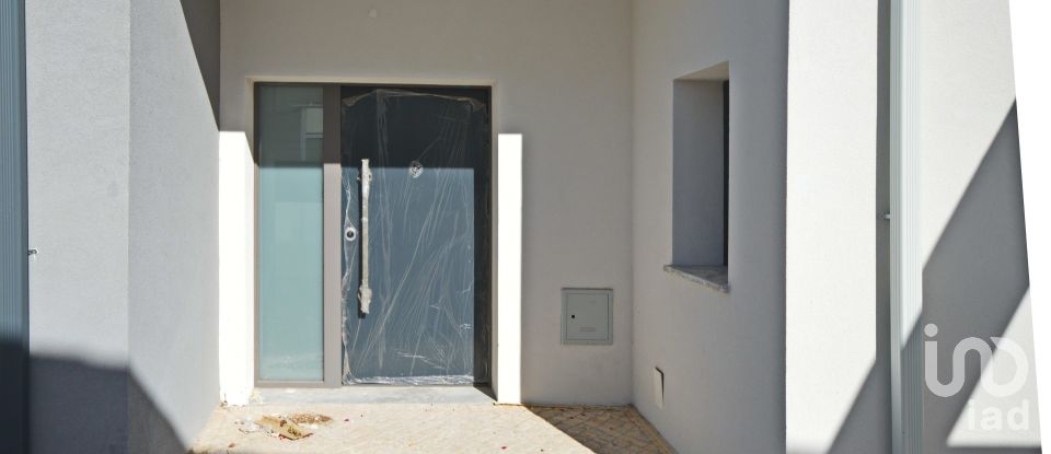House T4 in Fernão Ferro of 175 m²