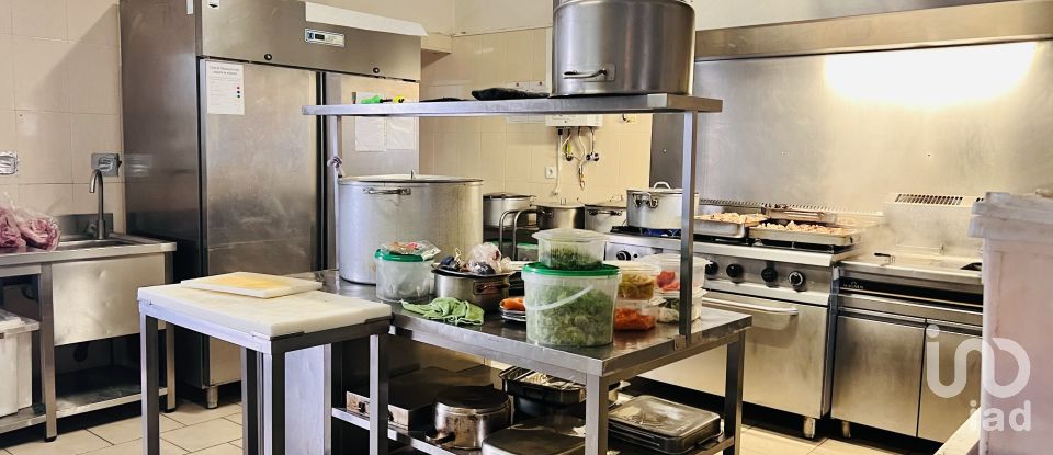 Restaurant in Almeirim of 341 m²