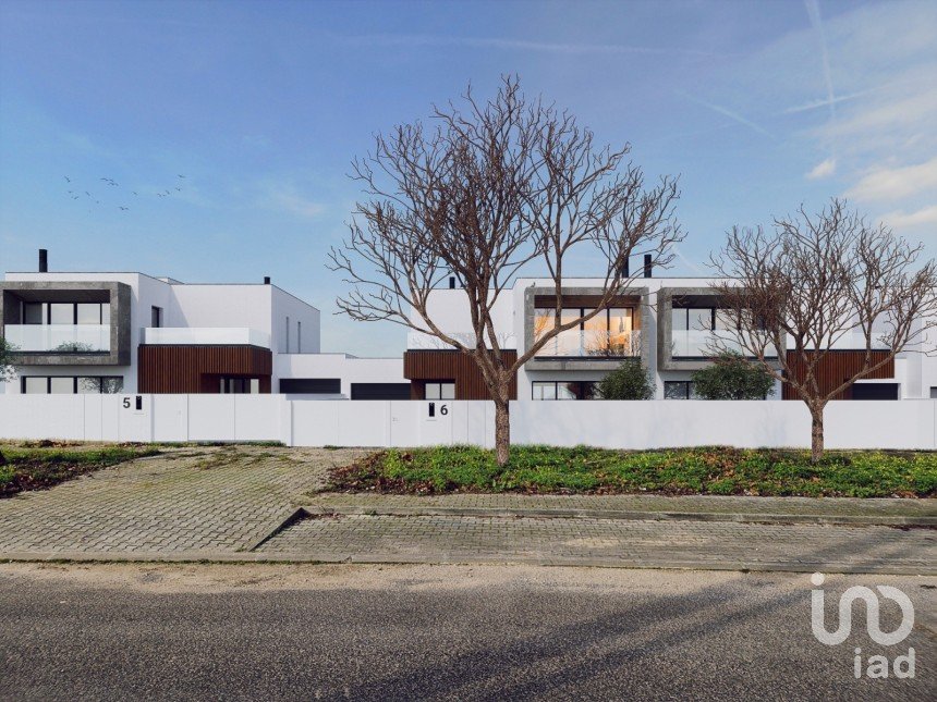 House T4 in Silveira of 211 m²